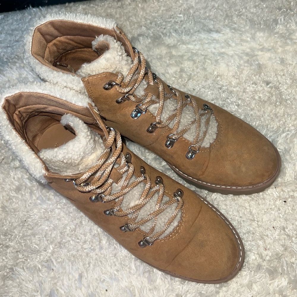 Tan suede winter boots